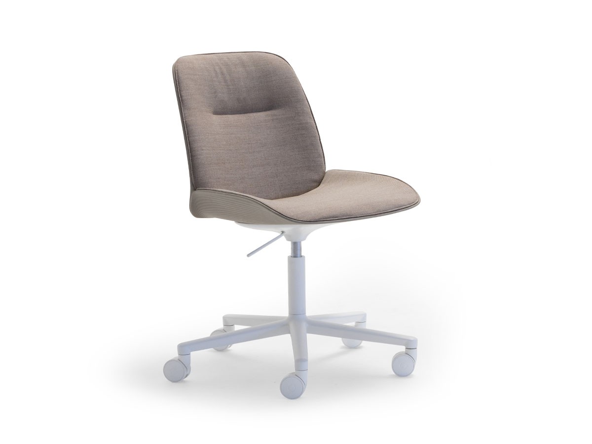 Andreu World Nuez Chair
Upholstered Shell Pad / アンドリュー・ワールド ヌエス SI2788
チェア キャスターベース（シェルパッド） （チェア・椅子 > オフィスチェア・デスクチェア） 1