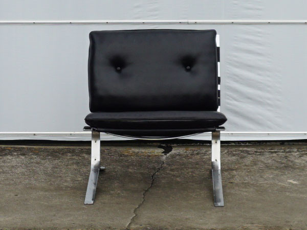 RE : Store Fixture UNITED ARROWS LTD. Joker Lounge Chair A / リ ストア フィクスチャー ユナイテッドアローズ ジョーカー ラウンジチェア A （チェア・椅子 > ラウンジチェア） 1