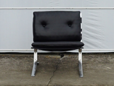 RE : Store Fixture UNITED ARROWS LTD. Joker Lounge Chair A / リ