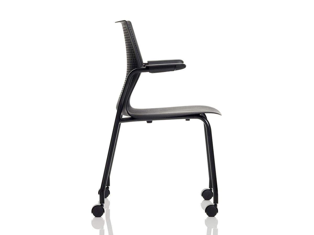 Knoll Office MultiGeneration Chair / ノルオフィス マルチジェネレーション チェア
スタッキングベース 固定肘 キャスター脚 （チェア・椅子 > オフィスチェア・デスクチェア） 49