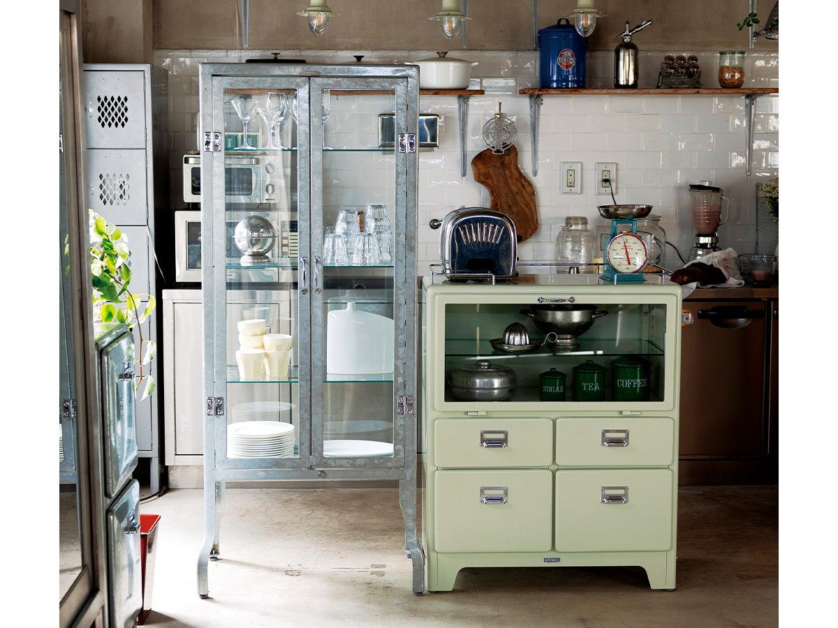 DULTON DOCTOR CABINET L / ダルトン ドクターキャビネット L（ロウ）
Model 100-158 （収納家具 > ショーケース・飾り棚） 2
