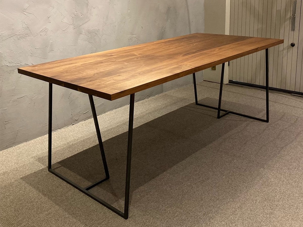 杉山製作所 KUROTETSU
SUMI DINING TABLE / すぎやませいさくしょ クロテツ
スミ ダイニングテーブル （テーブル > ダイニングテーブル） 15