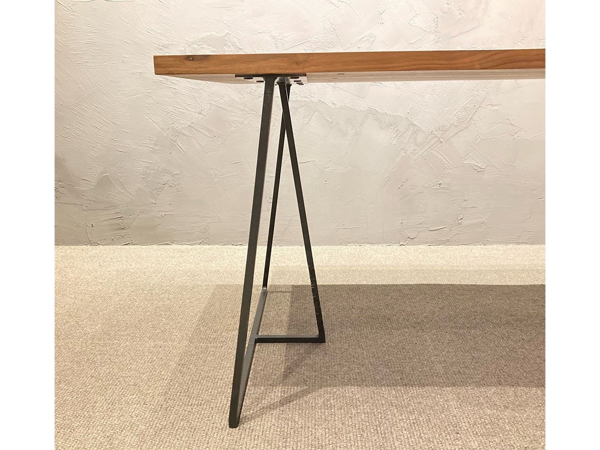 杉山製作所 KUROTETSU
SUMI DINING TABLE / すぎやませいさくしょ クロテツ
スミ ダイニングテーブル （テーブル > ダイニングテーブル） 17