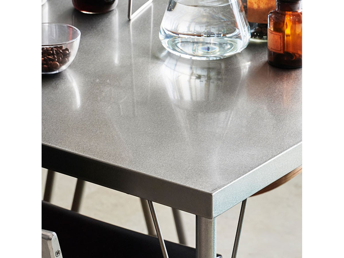 Knot antiques GYPSY DINING TABLE / ノットアンティークス ジプシー ダイニングテーブル
ステンレス天板 + No.2脚（ステンレス丸脚） （テーブル > ダイニングテーブル） 5