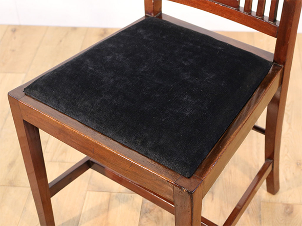 Lloyd's Antiques Real Antique
Dining Chair / ロイズ・アンティークス 英国アンティーク家具
ダイニングチェア （チェア・椅子 > ダイニングチェア） 9
