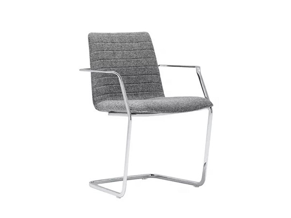 Andreu World Flex Corporate Armchair
Fully Upholstered Shell / アンドリュー・ワールド フレックス コーポレート SO1634
アームチェア カンチレバーベース（フルパッド） （チェア・椅子 > ダイニングチェア） 2