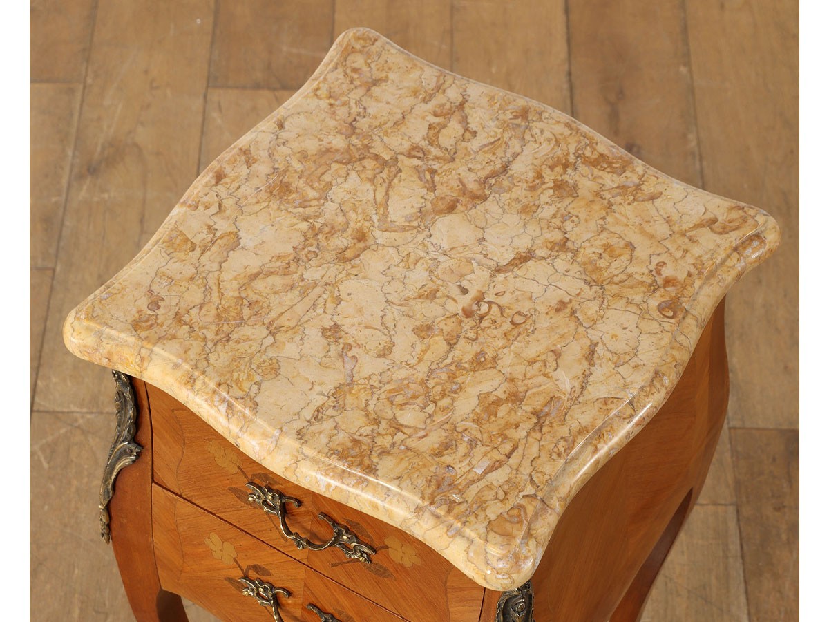 Lloyd's Antiques Real Antique
Marble Top French Chest Of Drawers / ロイズ・アンティークス フランスアンティーク家具
マーブルトップフレンチチェスト （収納家具 > チェスト・箪笥） 9