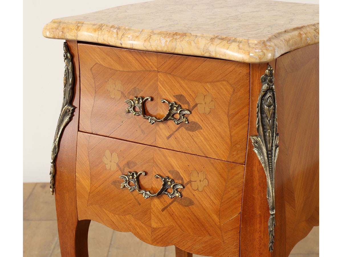 Lloyd's Antiques Real Antique
Marble Top French Chest Of Drawers / ロイズ・アンティークス フランスアンティーク家具
マーブルトップフレンチチェスト （収納家具 > チェスト・箪笥） 7