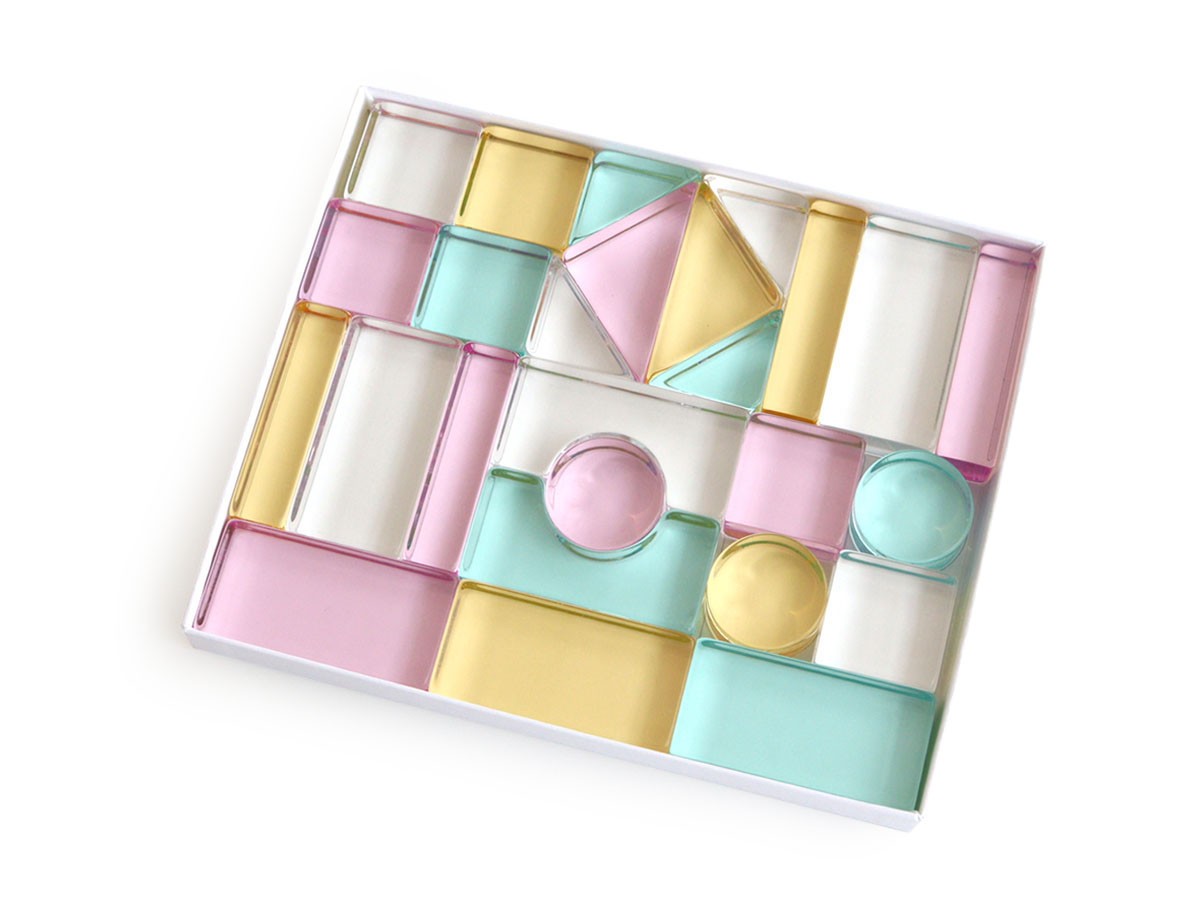 Lumiere Cubes Feerie / ルミエール キューブ フェリ
アクリル積み木 26ピース （キッズ家具・ベビー用品 > おもちゃ・玩具） 11