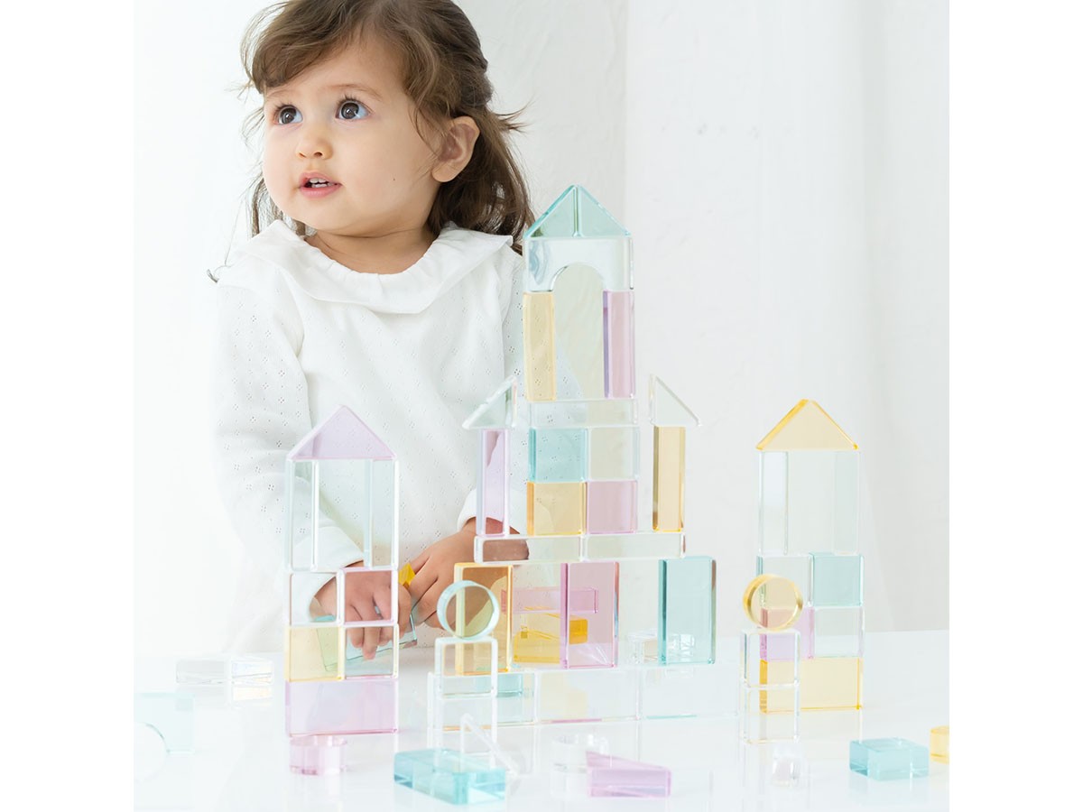 Lumiere Cubes Feerie / ルミエール キューブ フェリ
アクリル積み木 26ピース （キッズ家具・ベビー用品 > おもちゃ・玩具） 4