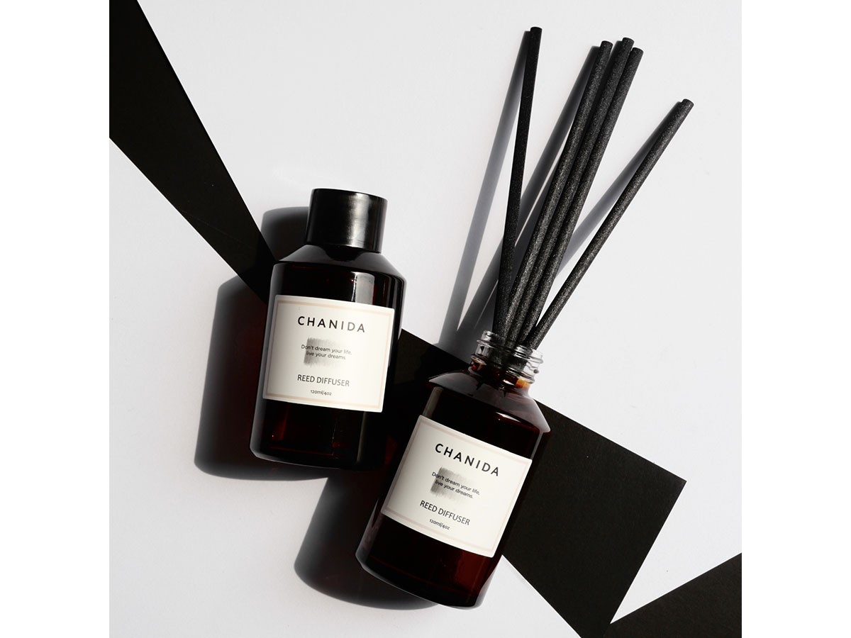 CHANIDA REED DIFFUSER / チャニダ リードディフューザー（スモーク・サンダルウッド） （雑貨・その他インテリア家具 > ディフューザー・キャンドル） 1