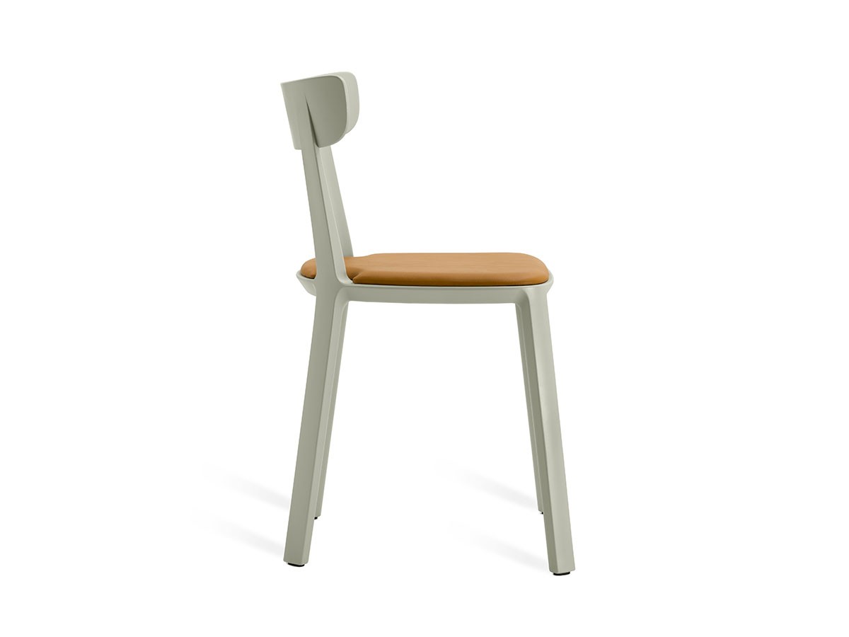 TOOU CADREA CHAIR upholstered / トゥー カドレア チェア（張座