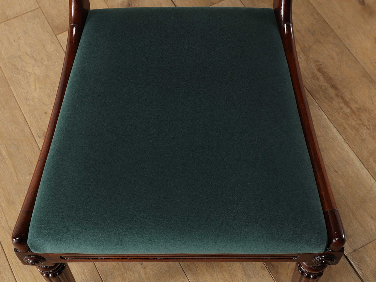 Lloyd's Antiques Real Antique
Victorian Chair / ロイズ・アンティークス 英国アンティーク家具
ヴィクトリアンチェア （チェア・椅子 > ダイニングチェア） 12