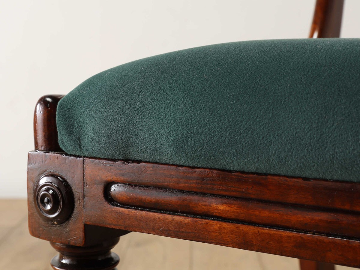 Lloyd's Antiques Real Antique
Victorian Chair / ロイズ・アンティークス 英国アンティーク家具
ヴィクトリアンチェア （チェア・椅子 > ダイニングチェア） 13
