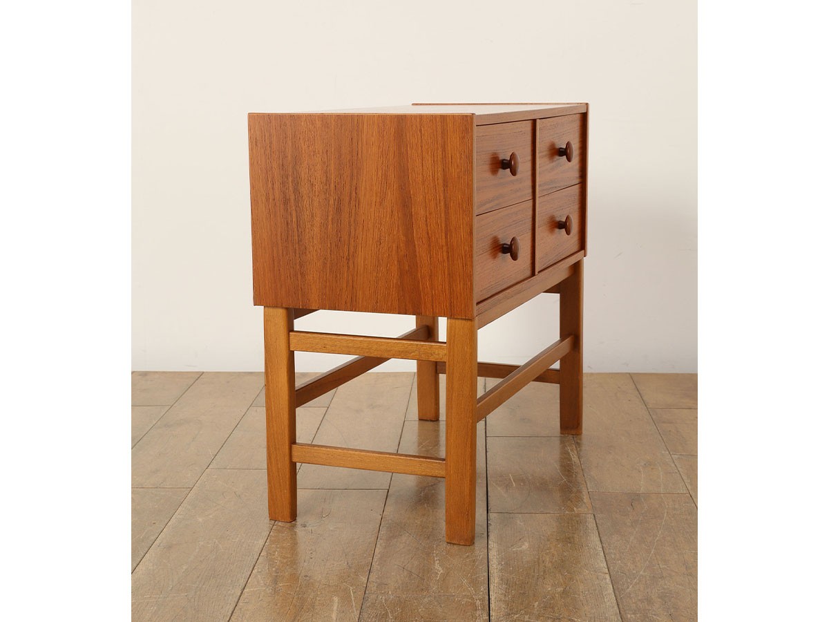 Lloyd's Antiques Real Antique
Small Chest Of Drawers / ロイズ・アンティークス スウェーデンアンティーク家具
スモールチェスト QR008527 （収納家具 > チェスト・箪笥） 3