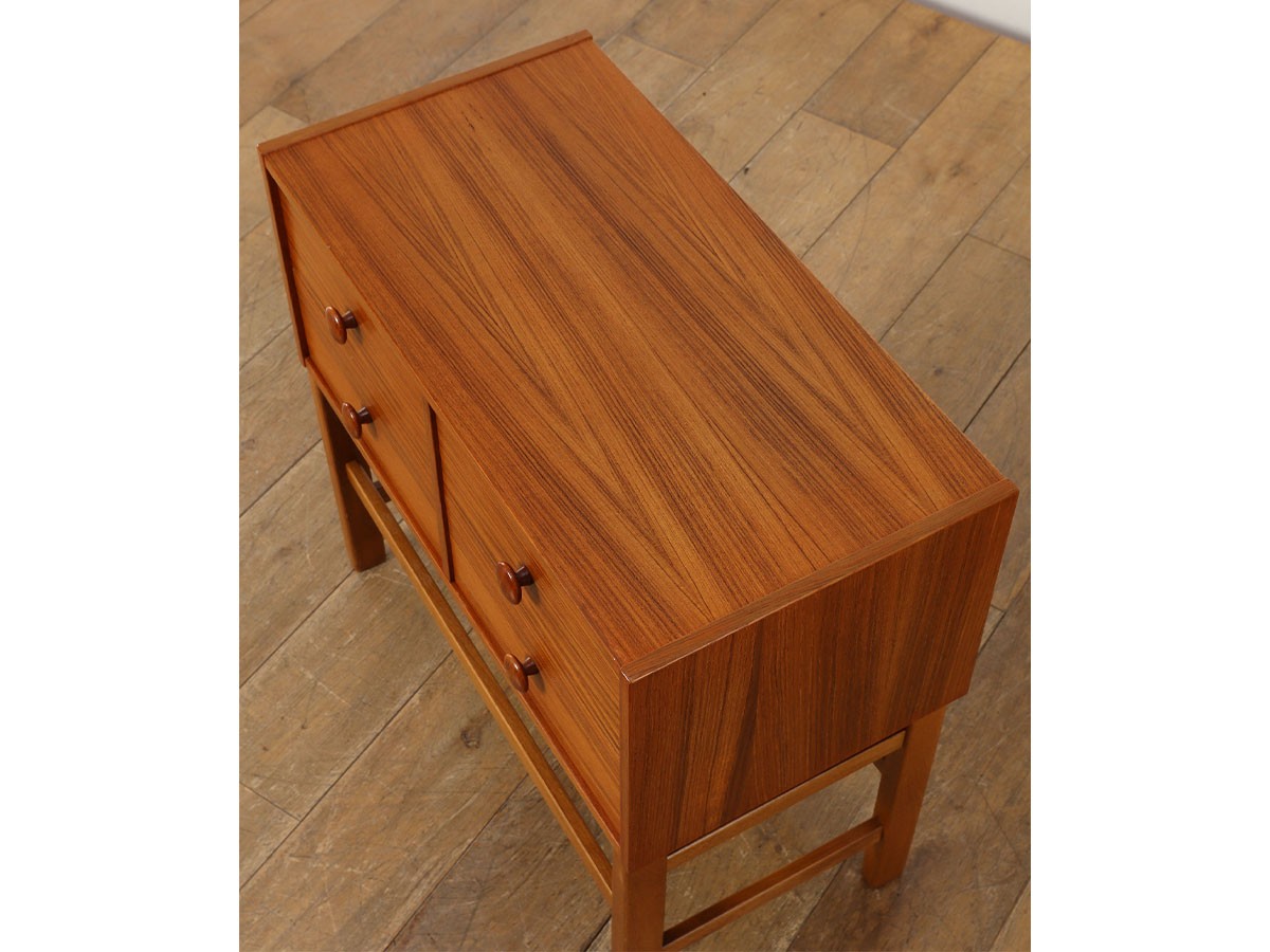Lloyd's Antiques Real Antique
Small Chest Of Drawers / ロイズ・アンティークス スウェーデンアンティーク家具
スモールチェスト QR008527 （収納家具 > チェスト・箪笥） 6