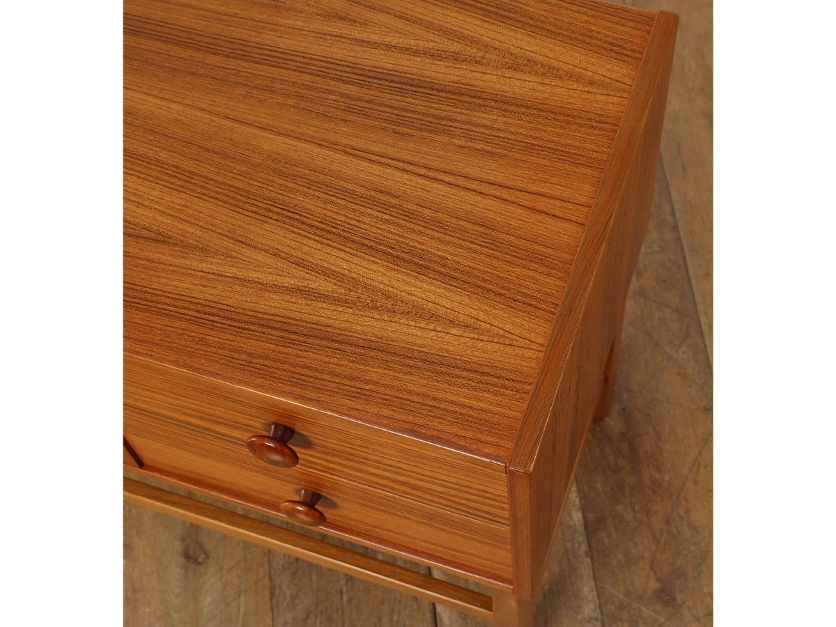Lloyd's Antiques Real Antique
Small Chest Of Drawers / ロイズ・アンティークス スウェーデンアンティーク家具
スモールチェスト QR008527 （収納家具 > チェスト・箪笥） 8