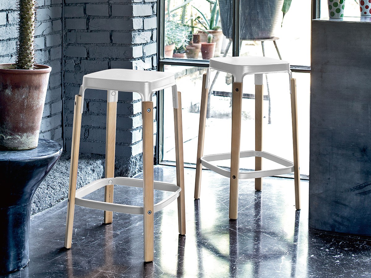 STEELWOOD STOOL 8