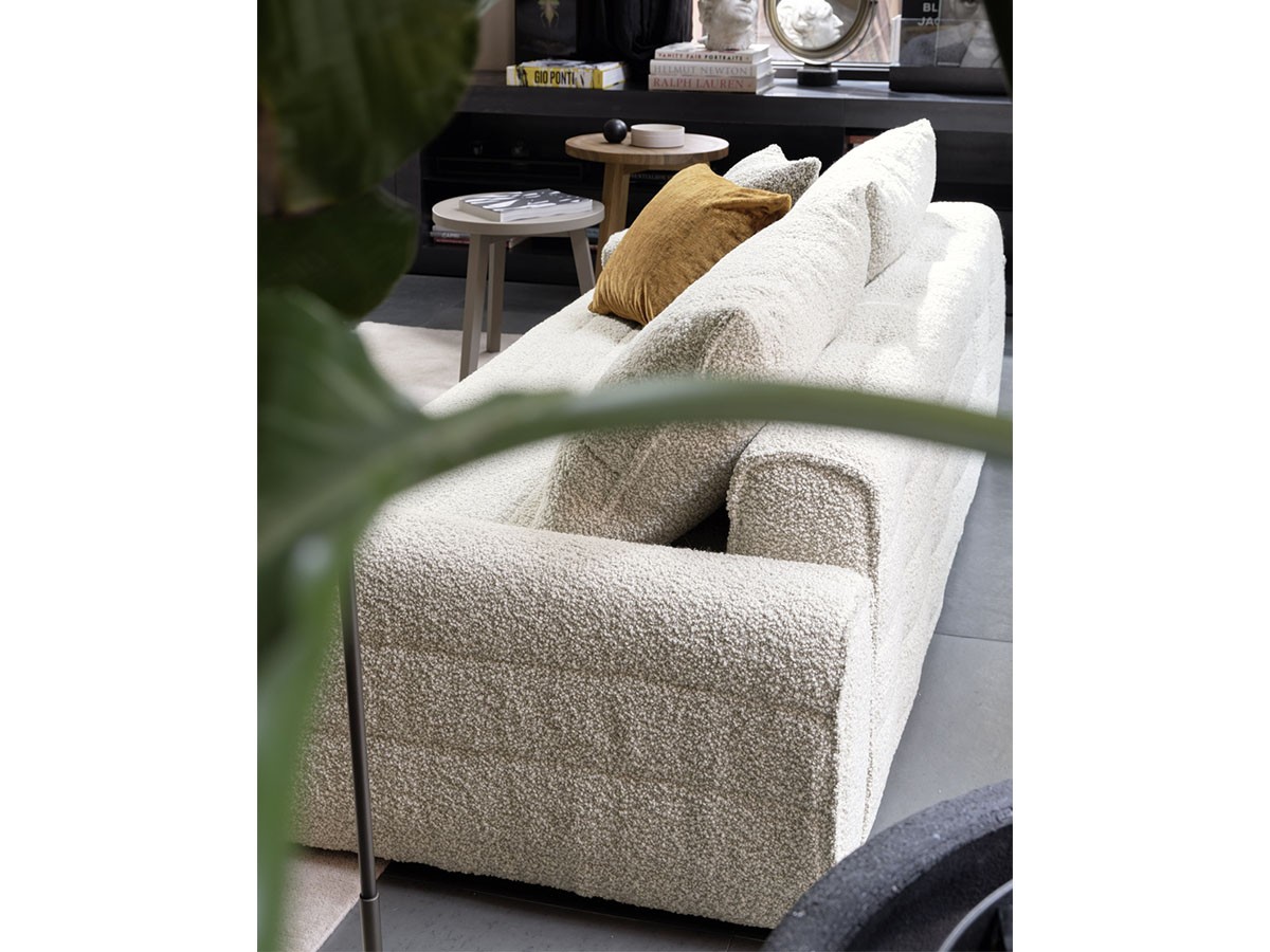 GERVASONI Samet Fix 10 Sofa / ジェルバゾーニ サメット フィックス 10 ソファ（グランデブークレ カライス） （ソファ > 三人掛けソファ） 4