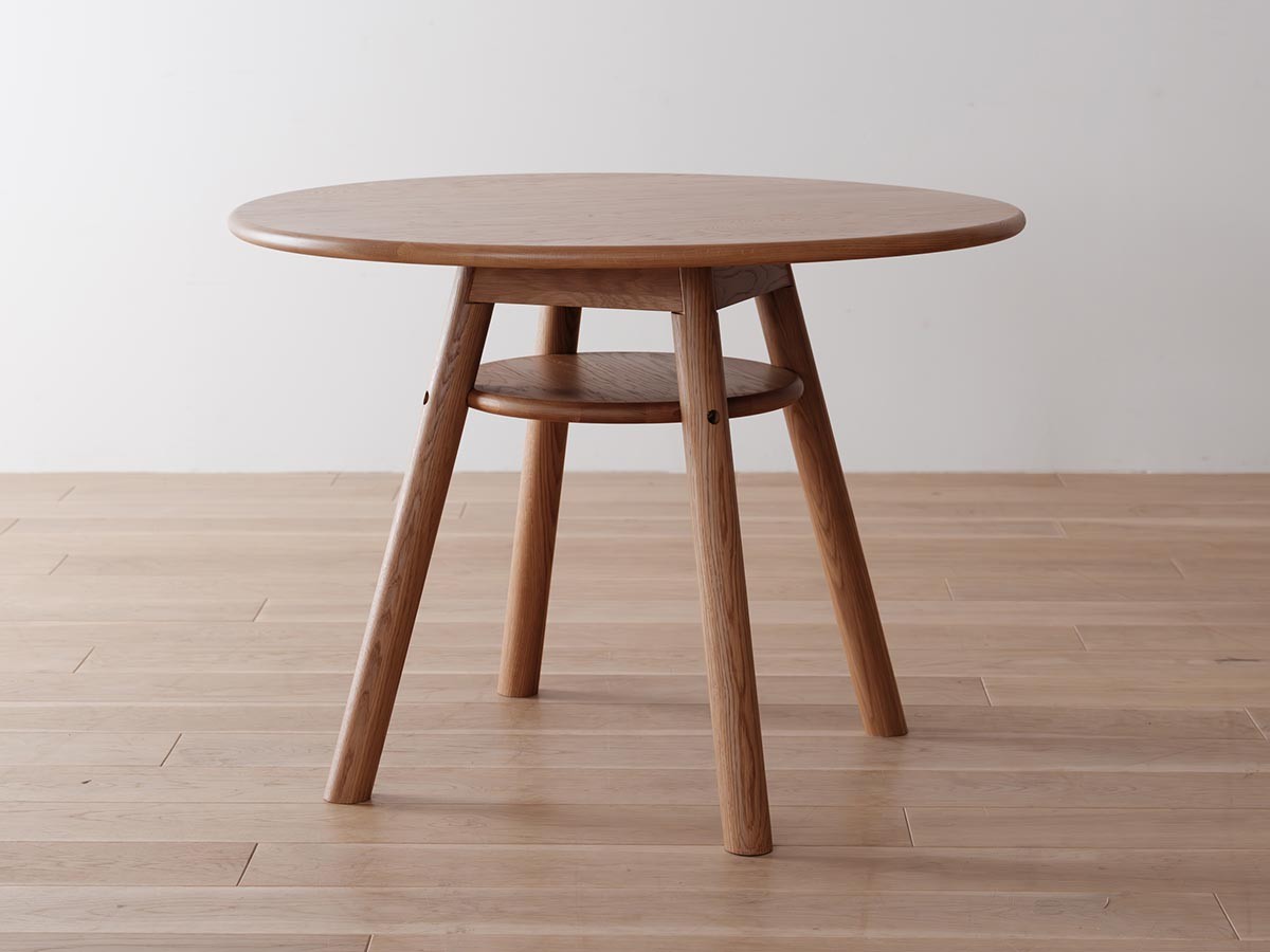 source Circle Dining Table 098