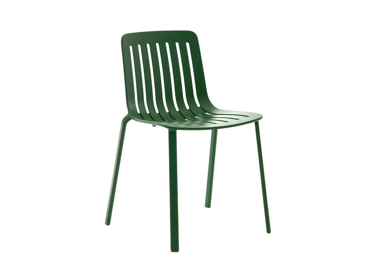 PLATO STACKING CHAIR 4