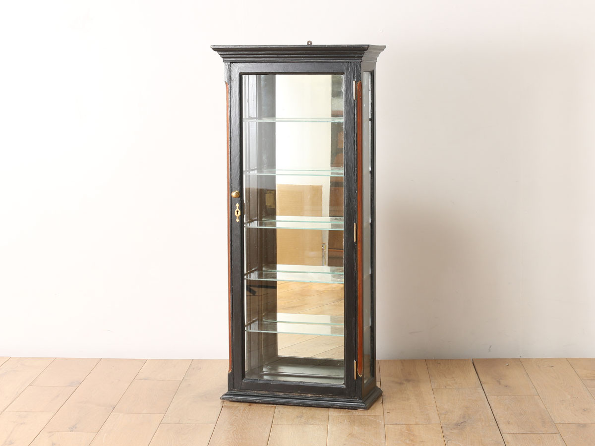 Lloyd's Antiques Real Antique Display Cabinet / ロイズ 
