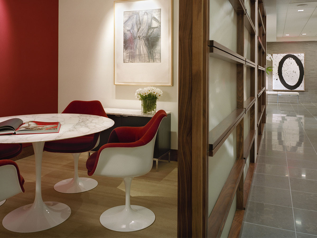Knoll Saarinen Collection
Tulip Arm Chair / ノル サーリネン コレクション
チューリップ アームチェア （チェア・椅子 > ダイニングチェア） 11