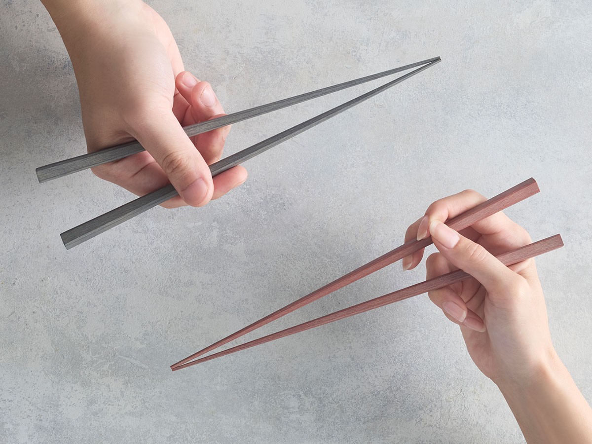 KIKIME chikuzen / キキメ 京竹箸  24cm 2膳セット（チャコール / ピンクブラウン） （食器・テーブルウェア > カトラリー） 2