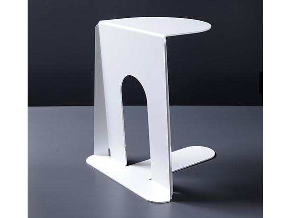 BOOKEND TABLE 16