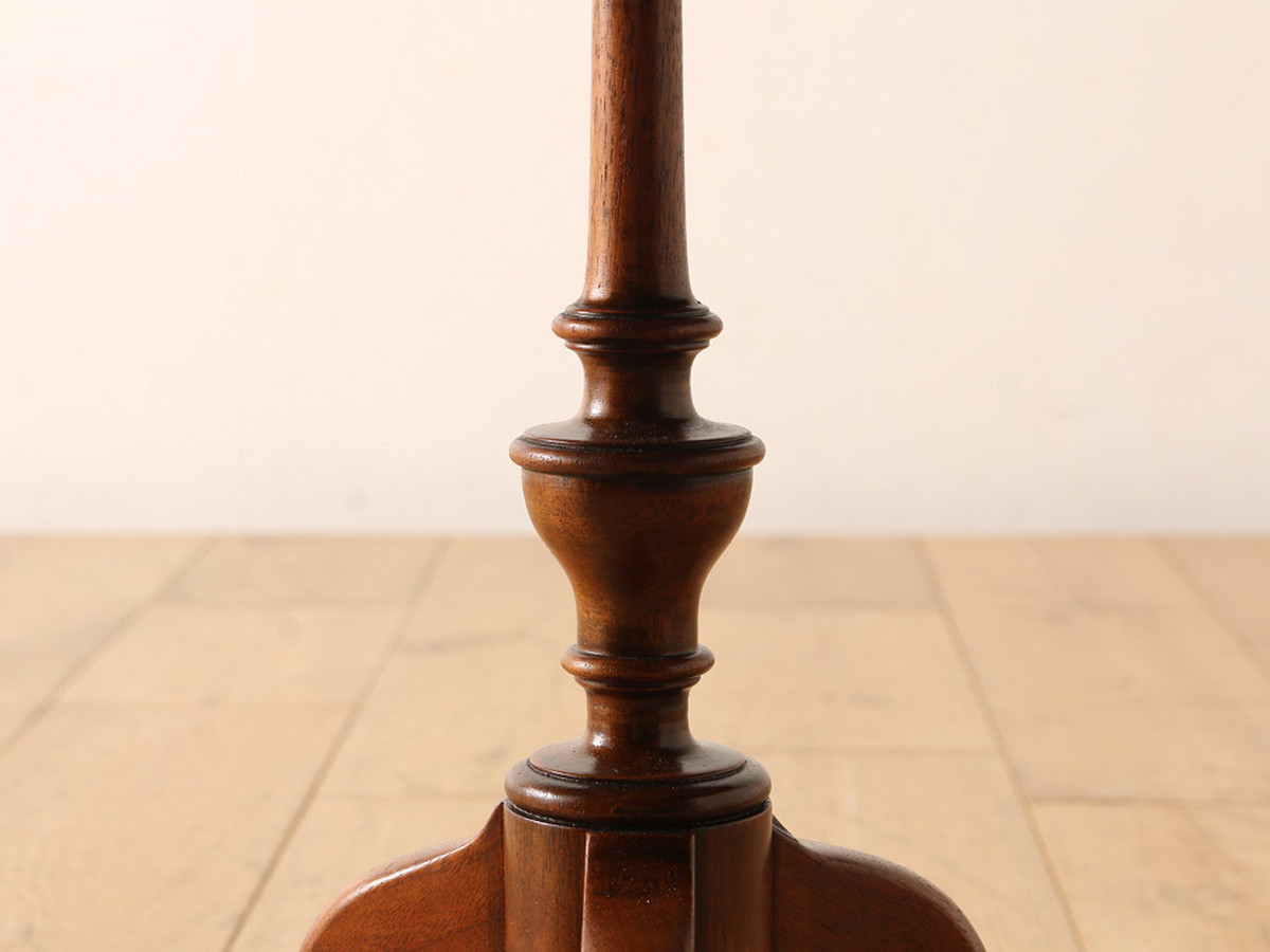 Lloyd's Antiques Real Antique 
Chess Table / ロイズ・アンティークス イギリスアンティーク家具
チェステーブル （テーブル > サイドテーブル） 4