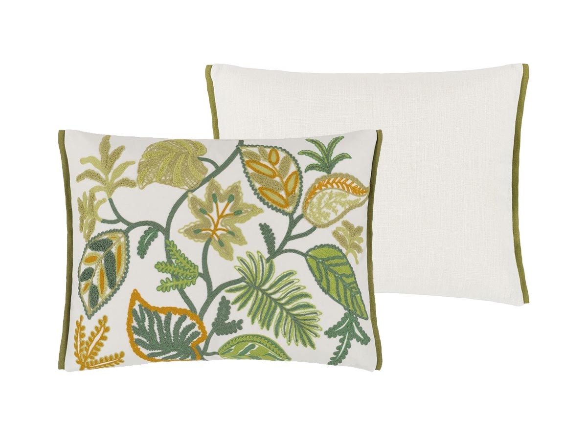 DESIGNERS GUILD Foglia Decorativa Embroidered Cushion / デザイナーズギルド フォーリア デコラティヴ エンブロイダード クッション 60 × 45cm（モス） （クッション > クッション・クッションカバー） 1