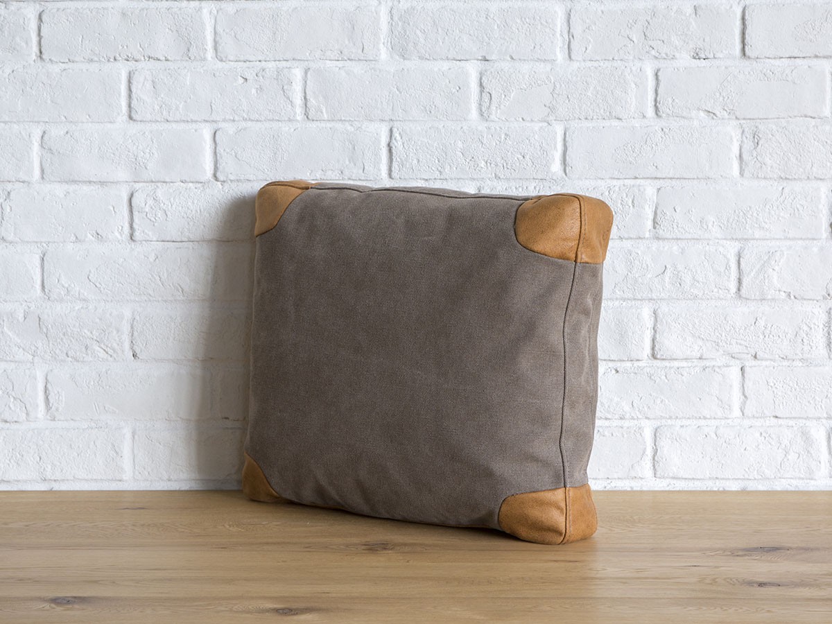 CRASH GATE GRIM CUSHION / クラッシュゲート グリム クッション