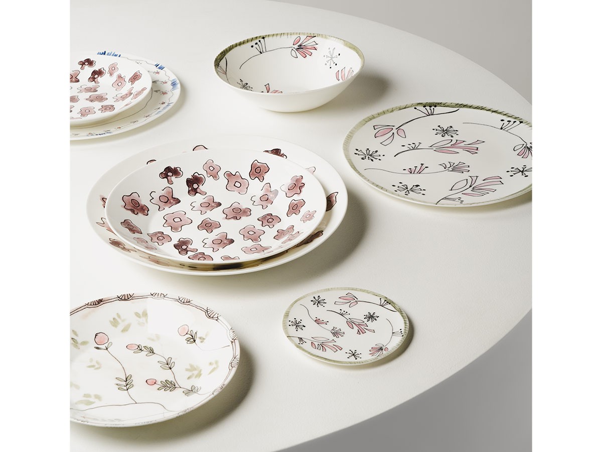 MIDNIGHT FLOWERS by MARNI
Starter Plate Fiore Rosa / ミッドナイトフラワーズ バイ マルニ
スタータープレート  フィオレローズ 24cm （食器・テーブルウェア > 皿・プレート） 4