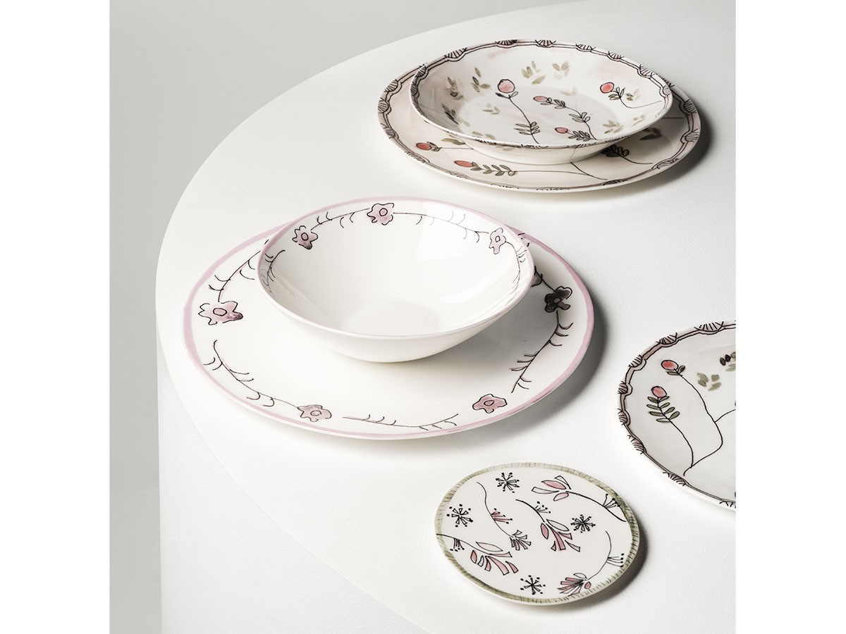 MIDNIGHT FLOWERS by MARNI
Starter Plate Fiore Rosa / ミッドナイトフラワーズ バイ マルニ
スタータープレート  フィオレローズ 24cm （食器・テーブルウェア > 皿・プレート） 5