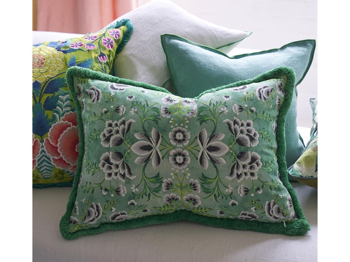 DESIGNERS GUILD Rose de Damas Embroidered Cushion / デザイナーズギルド ローズ ド ダマス エンブロイダード クッション 60 × 45cm （クッション > クッション・クッションカバー） 5