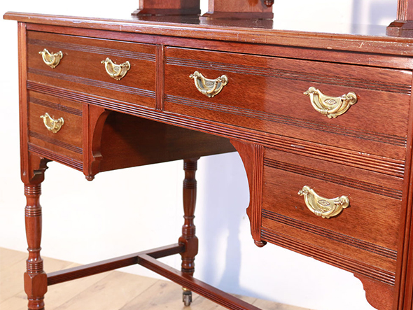Lloyd's Antiques Real Antique
Dresser / ロイズ・アンティークス 英国アンティーク家具
ドレッサー （ミラー・ドレッサー > ドレッサー・鏡台） 5