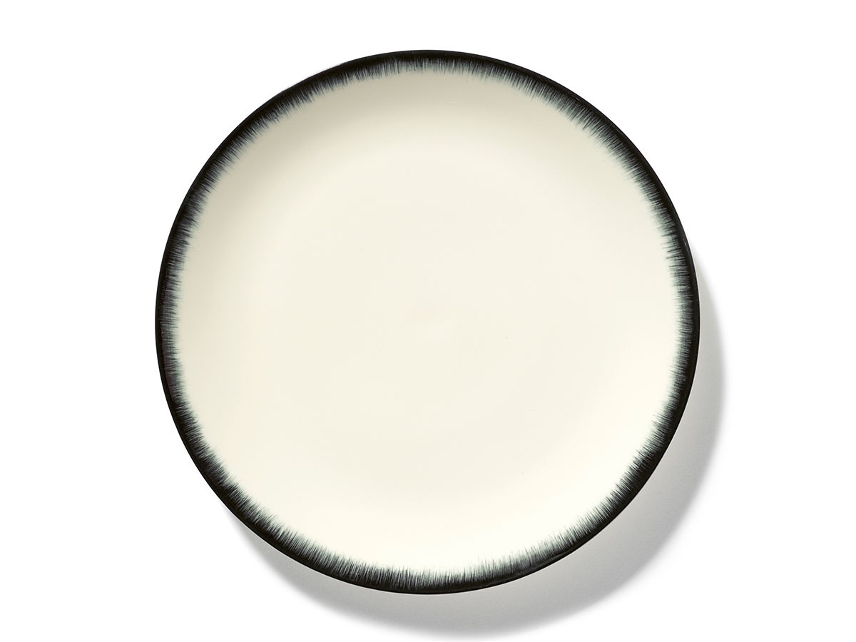 SERAX DE by ANN DEMEULEMEESTER
Plate 28cm White/Black Variation 3
