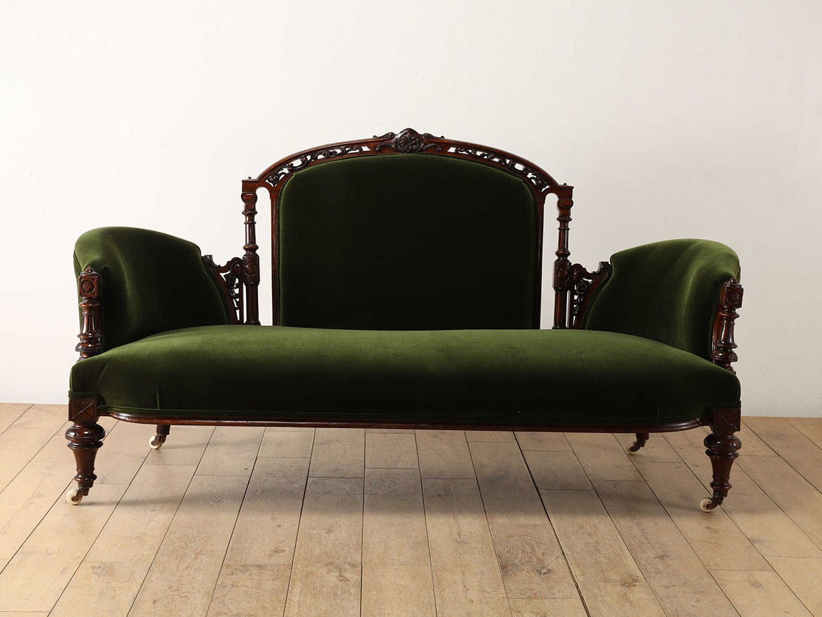 Lloyd's Antiques Real Antique 
Victorian Sofa / ロイズ・アンティークス 英国アンティーク家具
ヴィクトリアンソファ QG001056 （ソファ > 二人掛けソファ） 3