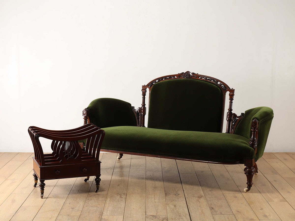 Lloyd's Antiques Real Antique 
Victorian Sofa / ロイズ・アンティークス 英国アンティーク家具
ヴィクトリアンソファ QG001056 （ソファ > 二人掛けソファ） 2