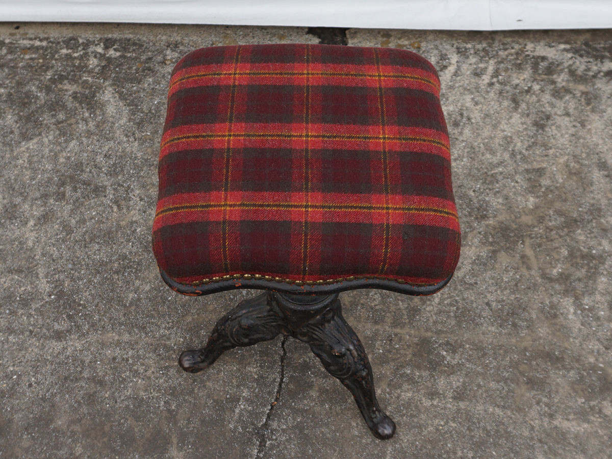 RE : Store Fixture UNITED ARROWS LTD. Piano Stool With Cast Iron Leg / リ ストア フィクスチャー ユナイテッドアローズ ピアノスツール キャストアイアンレッグ（昇降なし） （チェア・椅子 > スツール） 6