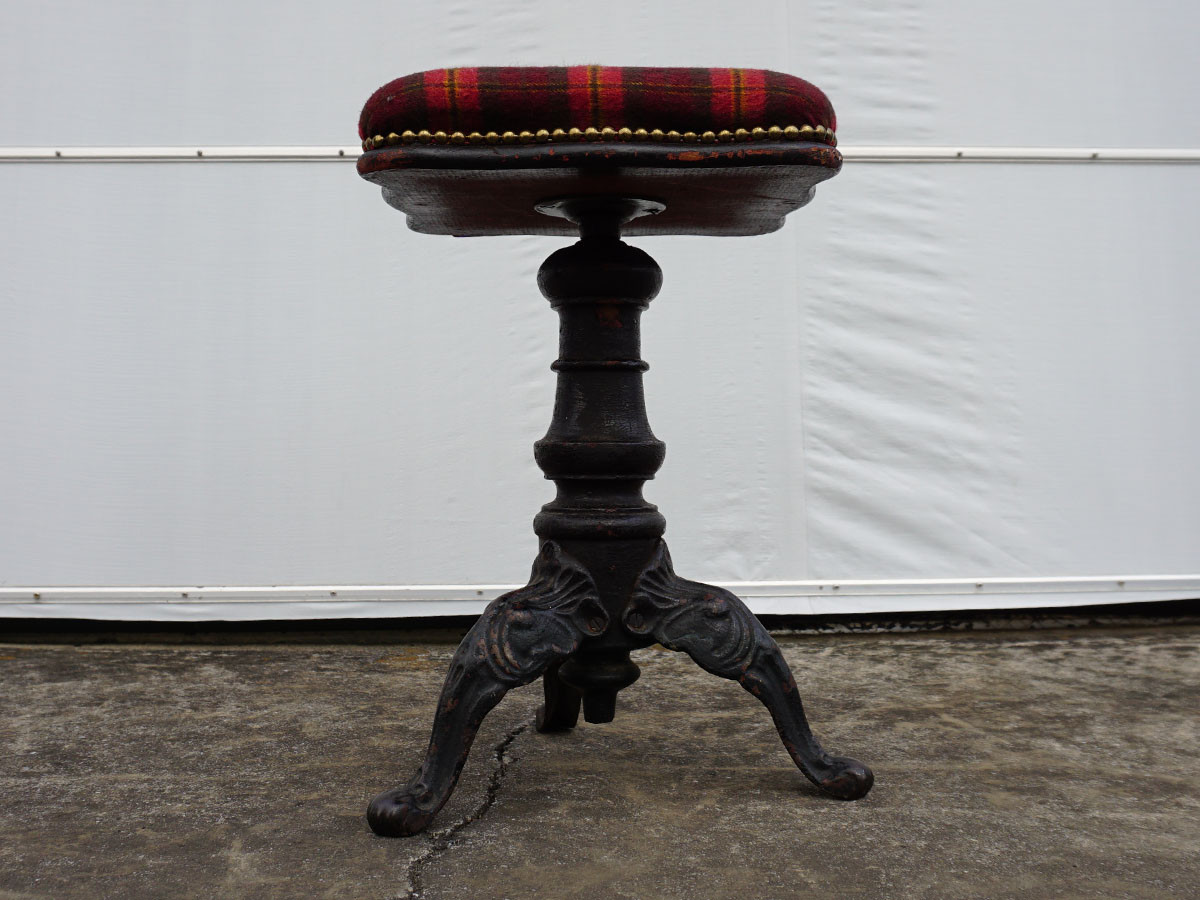 RE : Store Fixture UNITED ARROWS LTD. Piano Stool With Cast Iron Leg / リ ストア フィクスチャー ユナイテッドアローズ ピアノスツール キャストアイアンレッグ（昇降なし） （チェア・椅子 > スツール） 5