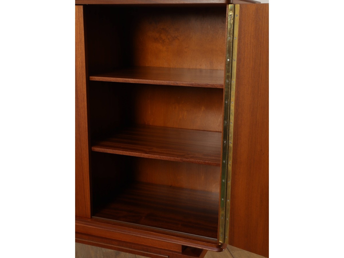Lloyd's Antiques Real Antique
Sideboard / ロイズ・アンティークス デンマークアンティーク家具
サイドボード QM008008 （収納家具 > サイドボード・リビングボード） 26