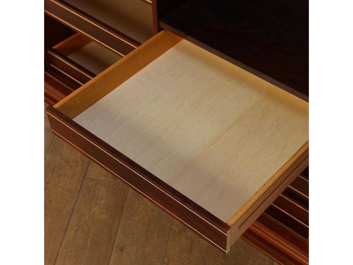 Lloyd's Antiques Real Antique
Sideboard / ロイズ・アンティークス デンマークアンティーク家具
サイドボード QM008008 （収納家具 > サイドボード・リビングボード） 21