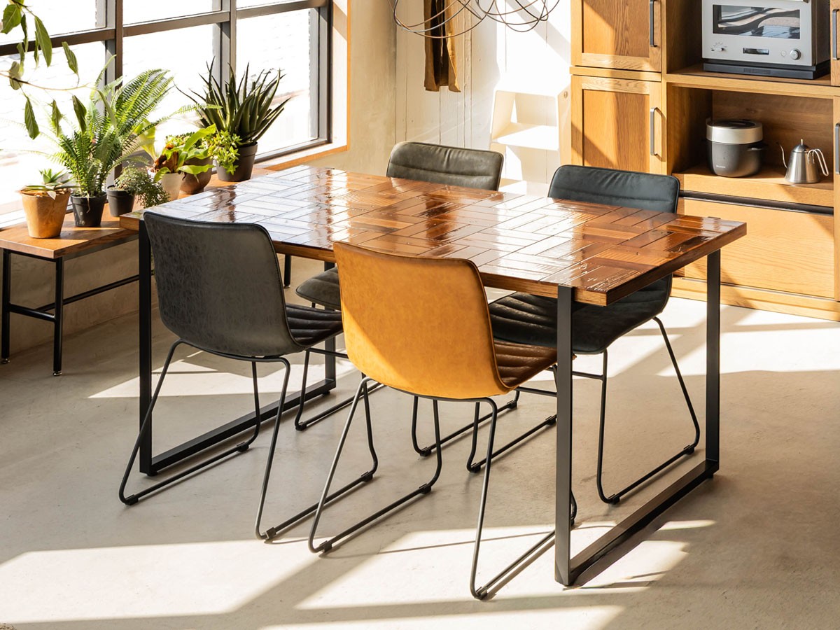 Knot antiques MATERIA DINING TABLE / ノットアンティークス マテリア ダイニングテーブル
チェス柄天板 + No.2脚（丸脚） （テーブル > ダイニングテーブル） 11