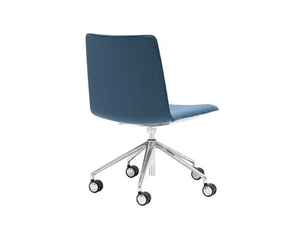 Andreu World Flex Corporate Chair
Fully Upholstered Shell / アンドリュー・ワールド フレックス コーポレート SI1657
チェア キャスターベース アルミニウム製（フルパッド） （チェア・椅子 > オフィスチェア・デスクチェア） 7
