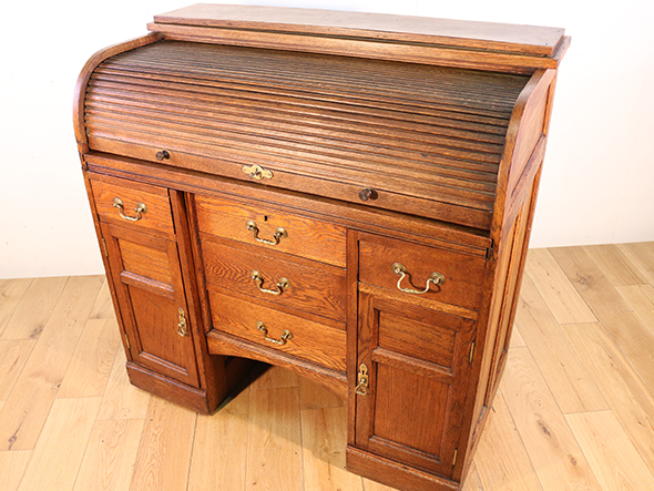 ‎Real Antique
Roll Top Desk 2