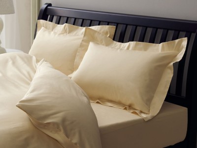 ベージュ・アイボリー系のベッドカバー・ベッドリネン - インテリア