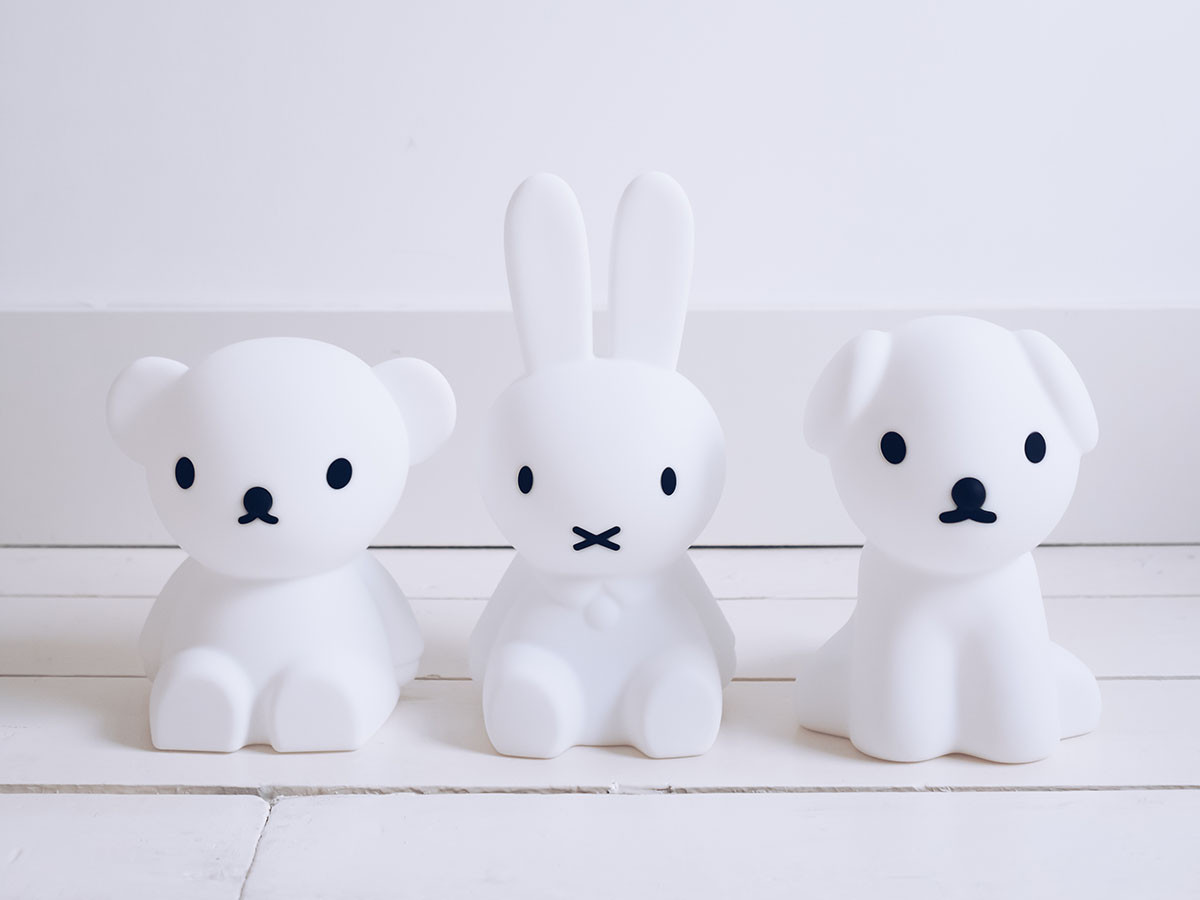FIRST LIGHT
miffy and friends Miffy 10