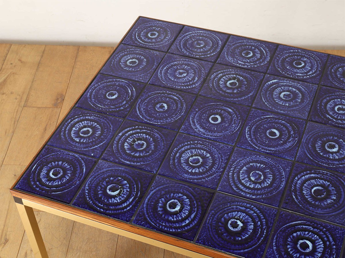 Lloyd's Antiques Real Antique
Tile Top Coffee Table / ロイズ・アンティークス デンマークアンティーク家具
タイルトップコーヒーテーブル QL008303 （テーブル > ローテーブル・リビングテーブル・座卓） 7