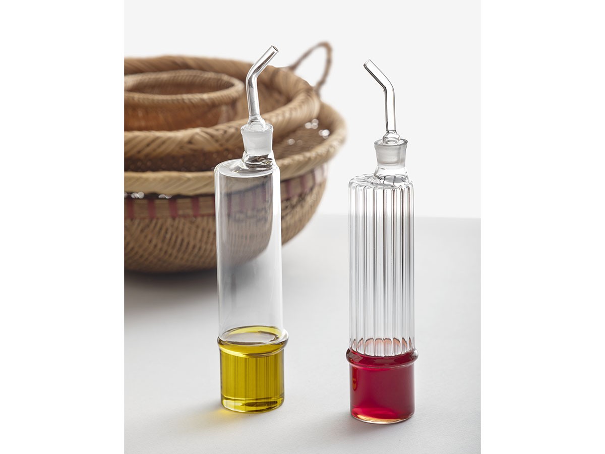 ICHENDORF MILANO Transit Oil Bottle Slick / イッケンドルフ・ミラノ トランジット オイルボトル スリック 320ml （キッチン家電・キッチン用品 > 調味料入れ） 2